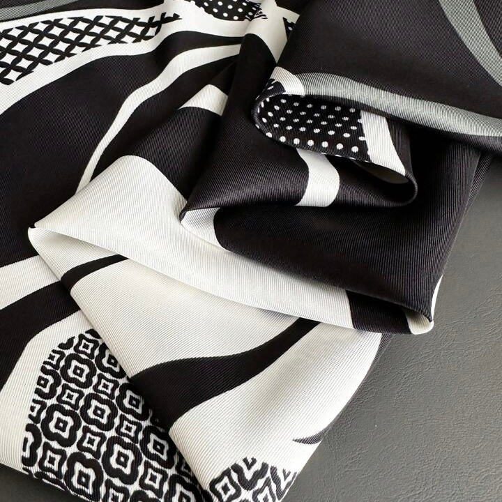 Geometrica Square Woven Satin in Geo Rose